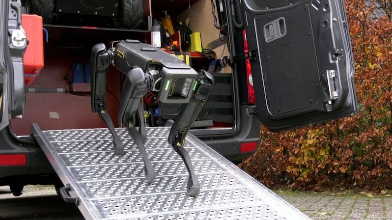 Nizozemsko začne při vyhledávání drog používat robotického psa